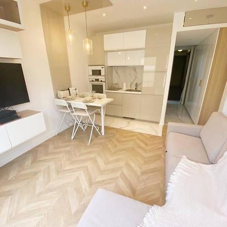 Appartement 2P Idealement Place Juan Les Pins ภายนอก รูปภาพ